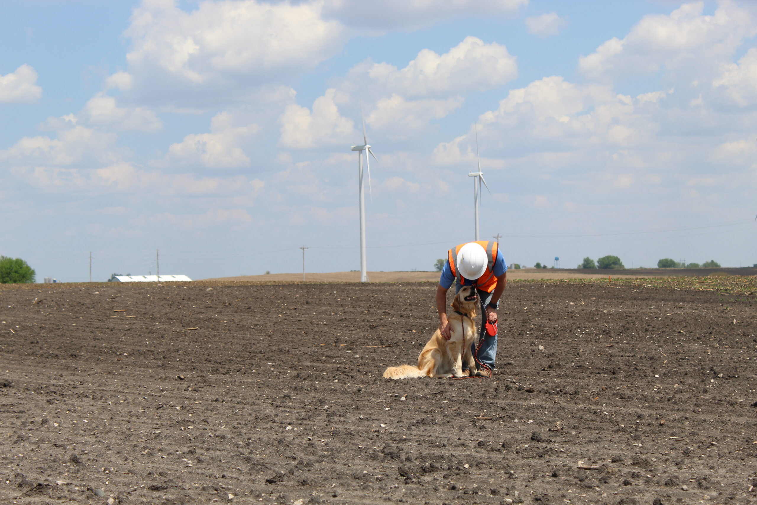 Detection Dog Handlers & their Dogs - Western EcoSystems Technology, Inc.