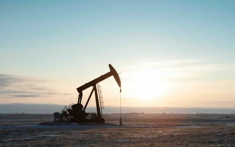 Single pump jack producing oil Single pump jack producing oil
